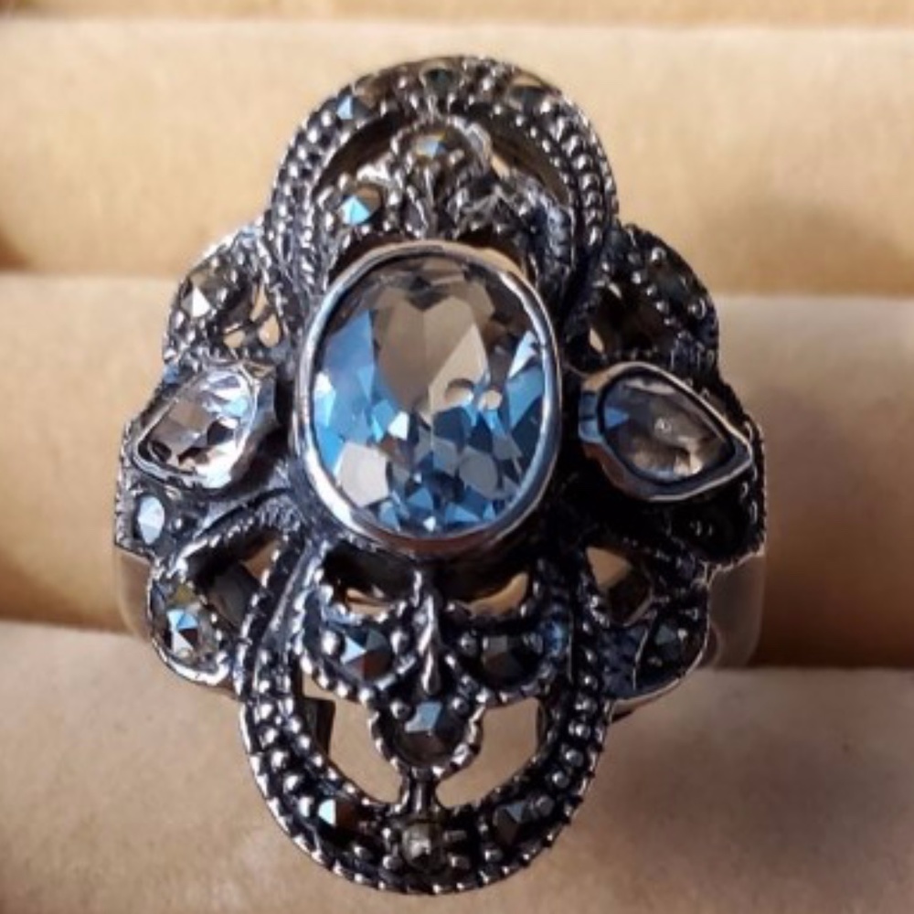 VINTAGE STERLING MARCASITE & TOPAZ RING - Picture 2 of 8